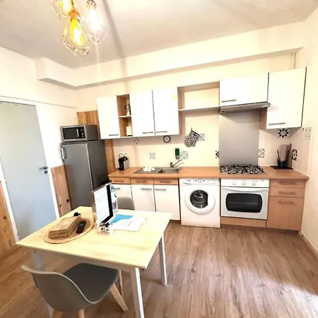 アパート L'alizia